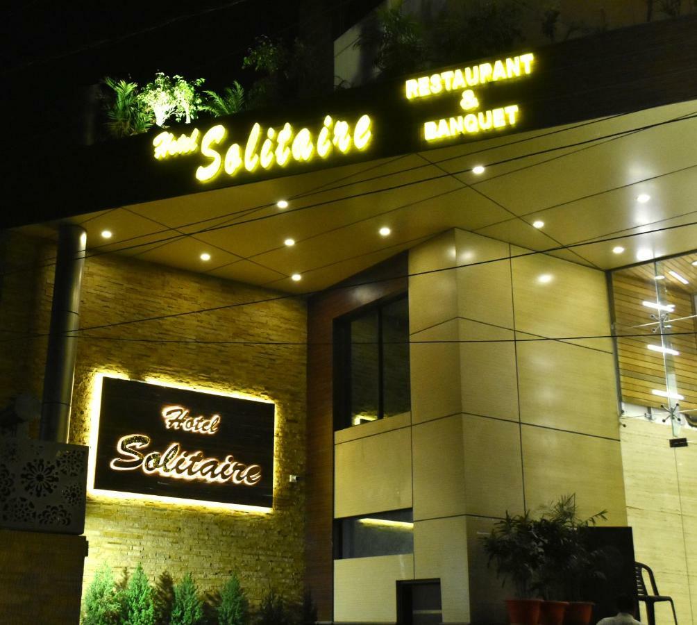 Hotel Solitaire Chinhat Экстерьер фото